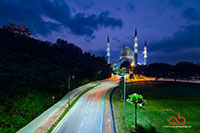 The Sultan Salahuddin Abdul Aziz Mosque during sunrise taken with Nikon D800E, Samyang 14mm f/2.8 | and HDR 9 exposures